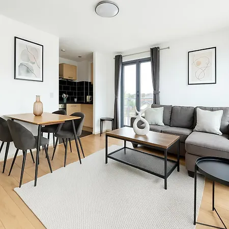 Modern Apartment In Colindale Edgware Exterior photo