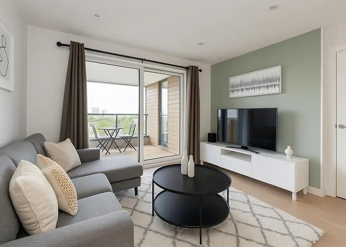 Modern Apartment In Colindale