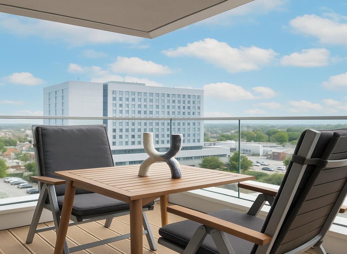 Modern In Colindale *